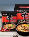 4 stk Nongshim Shin Ramyun Premium Black - Spicy Ramen - Hel Pakke 520 gram (Korea Import)