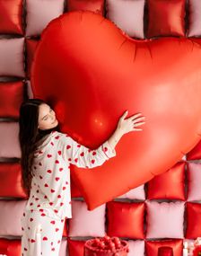 Gigantisk Hjerteformet Rød Folieballong 136x129 cm
