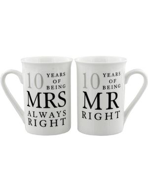 Mr. and Mrs. Right - 2 stk 10 års Jubileumskrus med Tekst