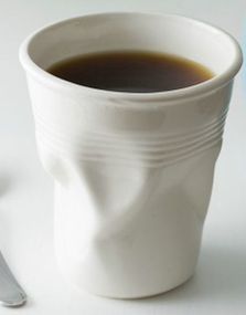 Keramikk Krus Formet som en Most Plastkopp