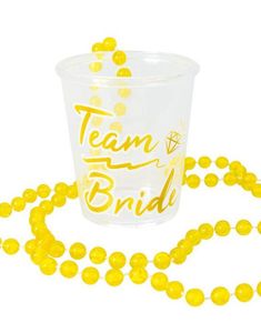 Shotglass m/Gullfarget Perlekjede "Team Bride" - Hen Party