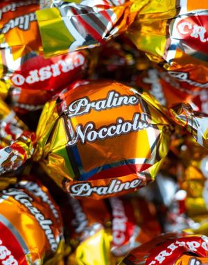 1 kg Crispo Praline Hazelnut - Sjokoladepraliner med Hasselnøttfyll
