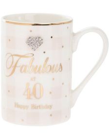 Gorgeous at 40 - Rosa og Hvitt Porselenskrus med Gullfarget Tekst og Sølvhjerte