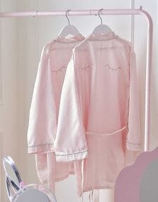 Rosa Satin Morgen-/Kveldskåpe - Pamper Party