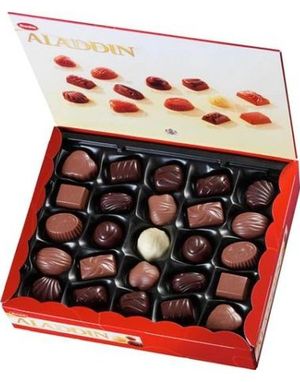 Marabou Aladdin Utvalgte Praliner av Mørk- Lys- og Hvit Sjokolade 500 g