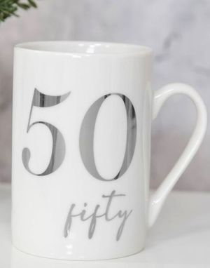 50 ÅR - Kopp i Porselen med Sølvfarget Tekst i Gaveeske 325 ml