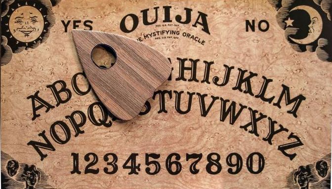 Spirit Board / Ouijabrett