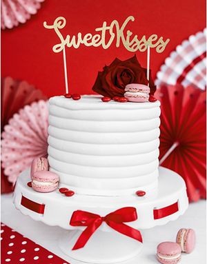 Gullfarget Sweet Kisses Kaketopp 25 cm